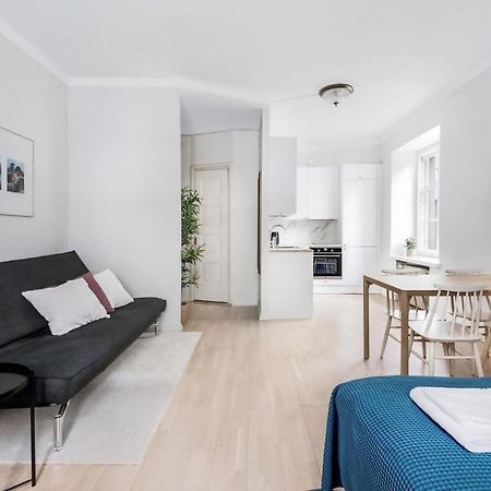 Wehost Modern Scandinavian Studio In Trendy Kallio هلسنكي المظهر الخارجي الصورة